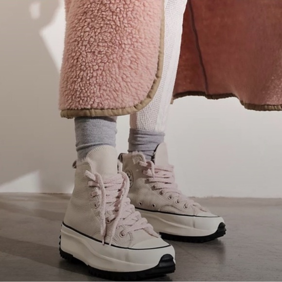 Converse Shoes - 💕Converse Run Star Hike Cozy Club Light In Light Pink